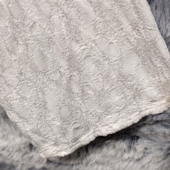 CP Shades Textured Button Shirt Women's M White Casual Comfy Retro Minimalist - Picture 4 of 11